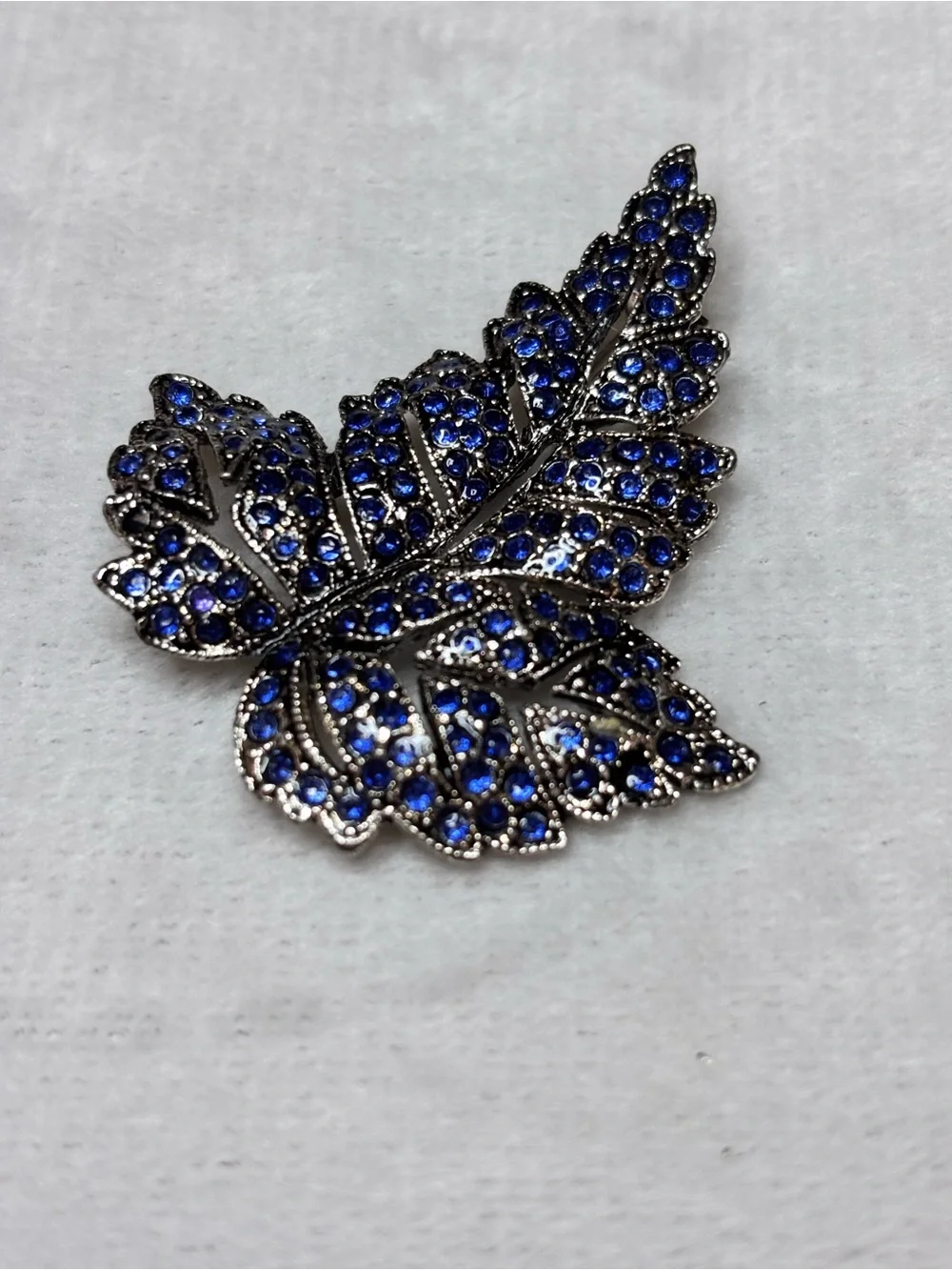 Vintage Cobalt Blue Rhinestone Maple Leaf Brooch Silver Tone